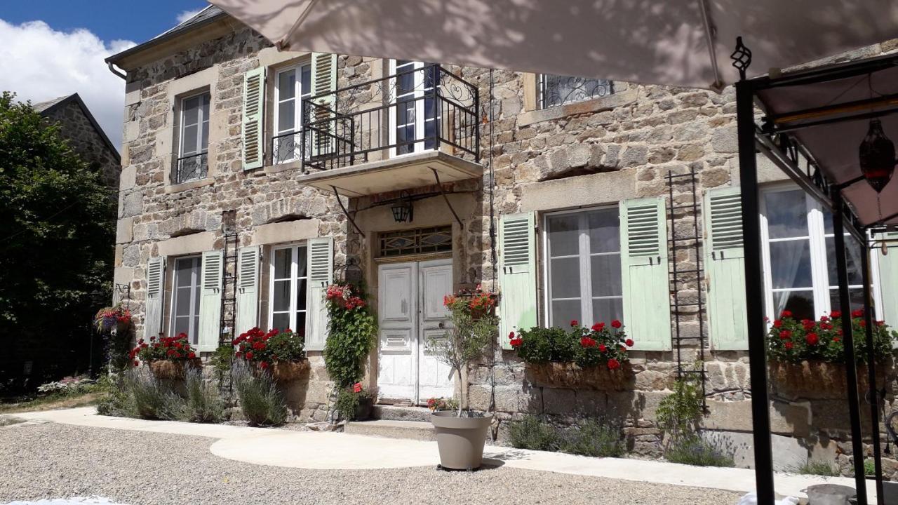 Bed and Breakfast La Maison Bourgeoise Saint-Priest-des-Champs Exterior foto